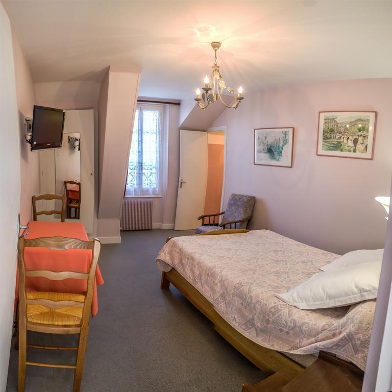 Hotel Castel Regina Châtel-Guyon Zimmer foto