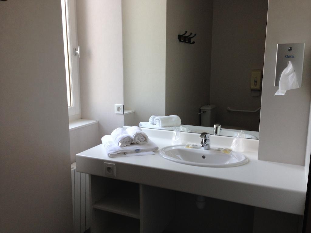Hotel Castel Regina Châtel-Guyon Zimmer foto